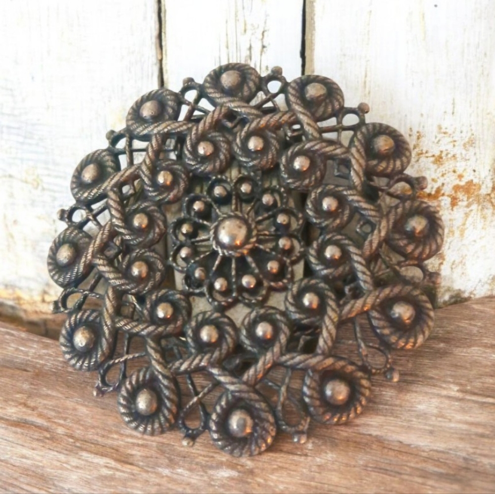 VINTAGE  Bronze Brooch